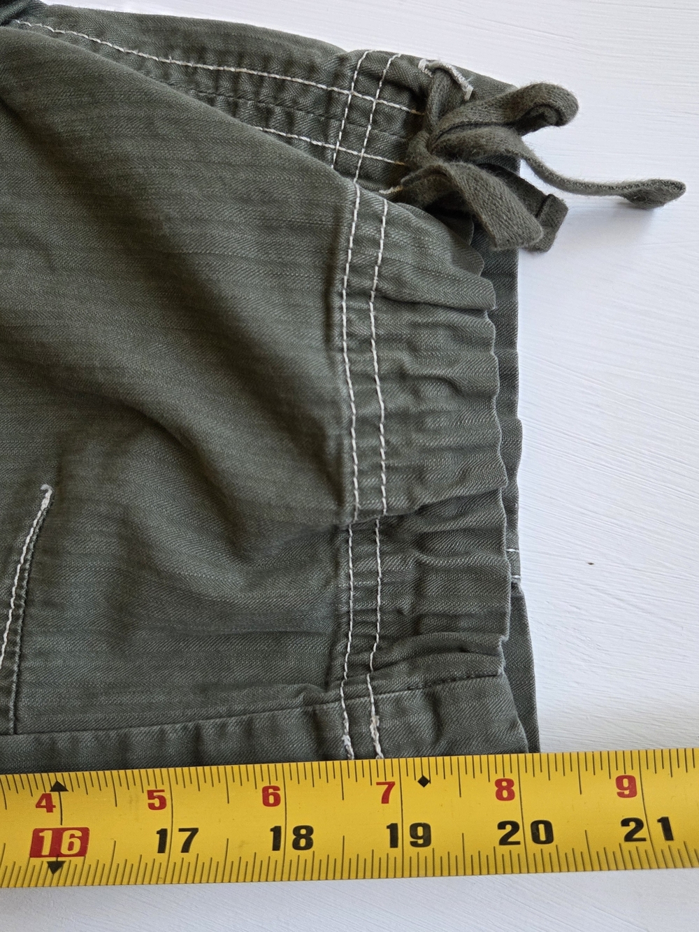 Eddie Bauer Women's Green Cargo Capri Pants Cotton Twill Size-2 - Picture 10 of 12